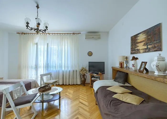 Dusanka Apartment *
